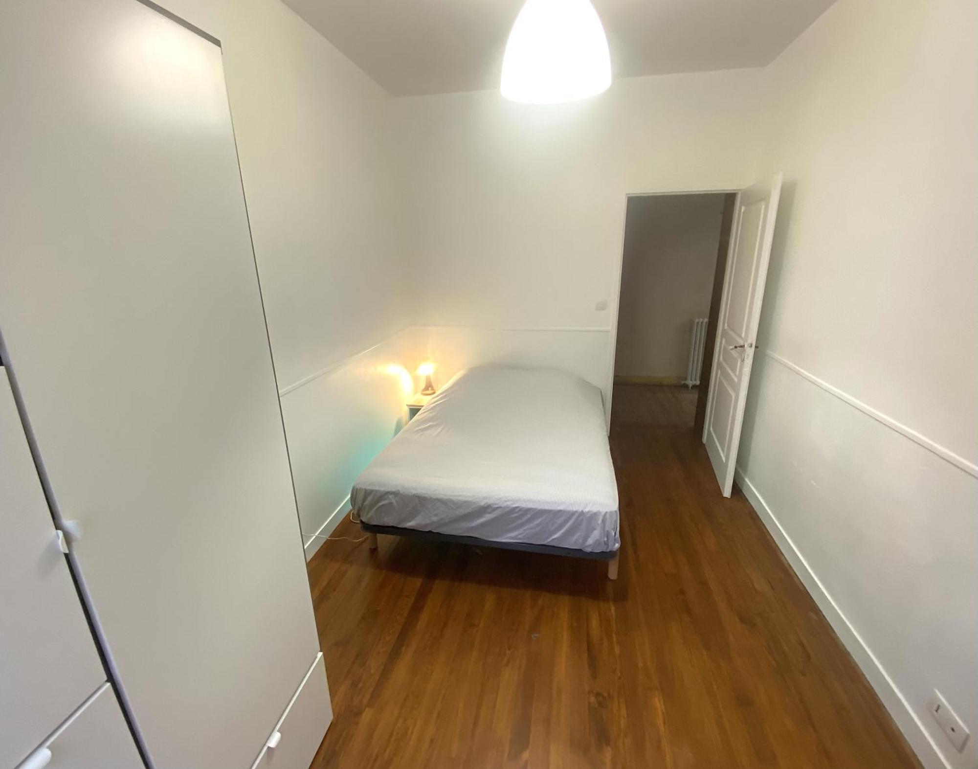 Floydroom'S Pau Chambre Hotes Dans Appartement Partage Proche Chateau Buitenkant foto